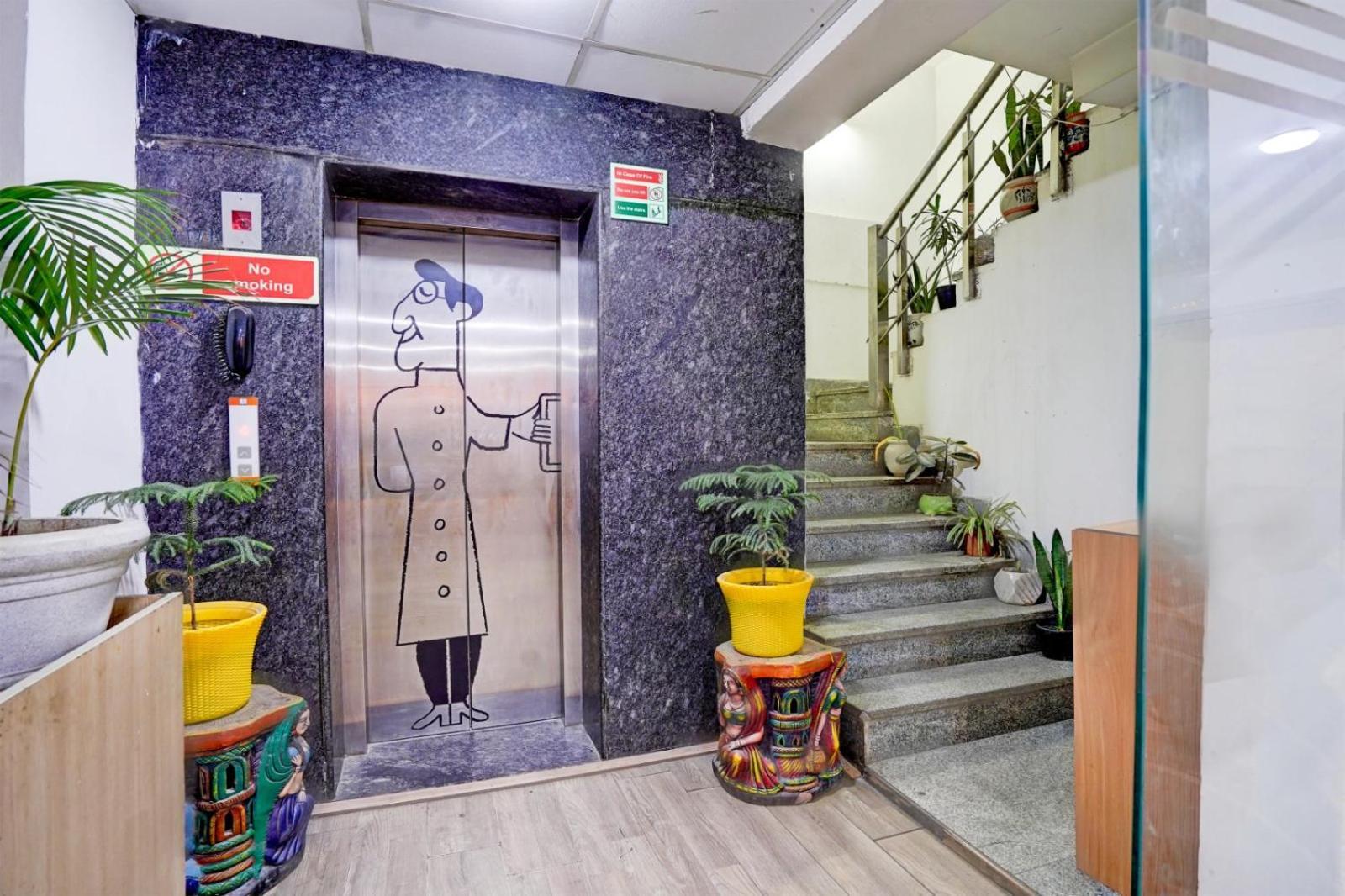 Hotel Gmd Zion Plaza A Family Hotel New Delhi Exterior photo